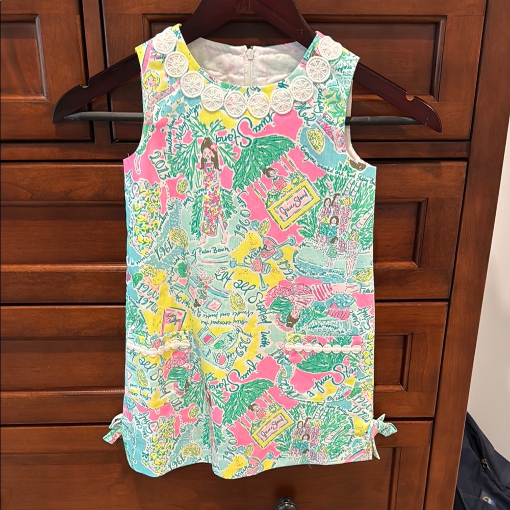 Colorful Sleeveless Dress with Graphic Print